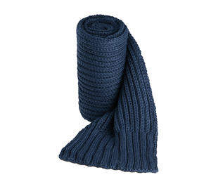 ÉCHARPE EN TRICOT
